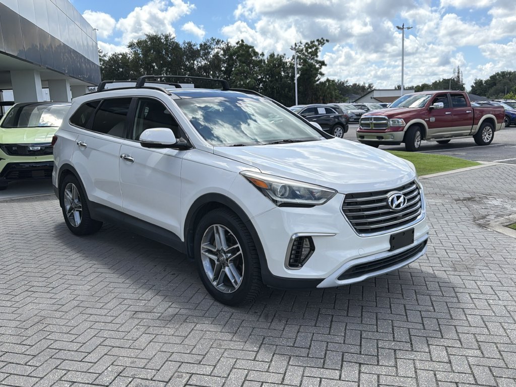 Used 2017 Hyundai Santa Fe FWD image 8