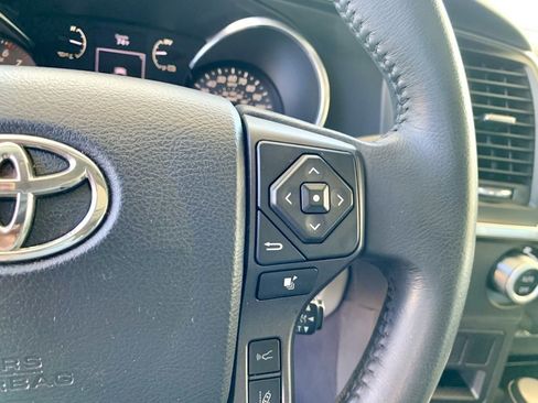 Used 2019 Toyota Sequoia Limited w/ Safety & Convenience Package image 38