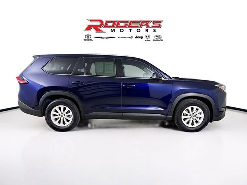 Certified 2024 Toyota Grand Highlander XLE image 14