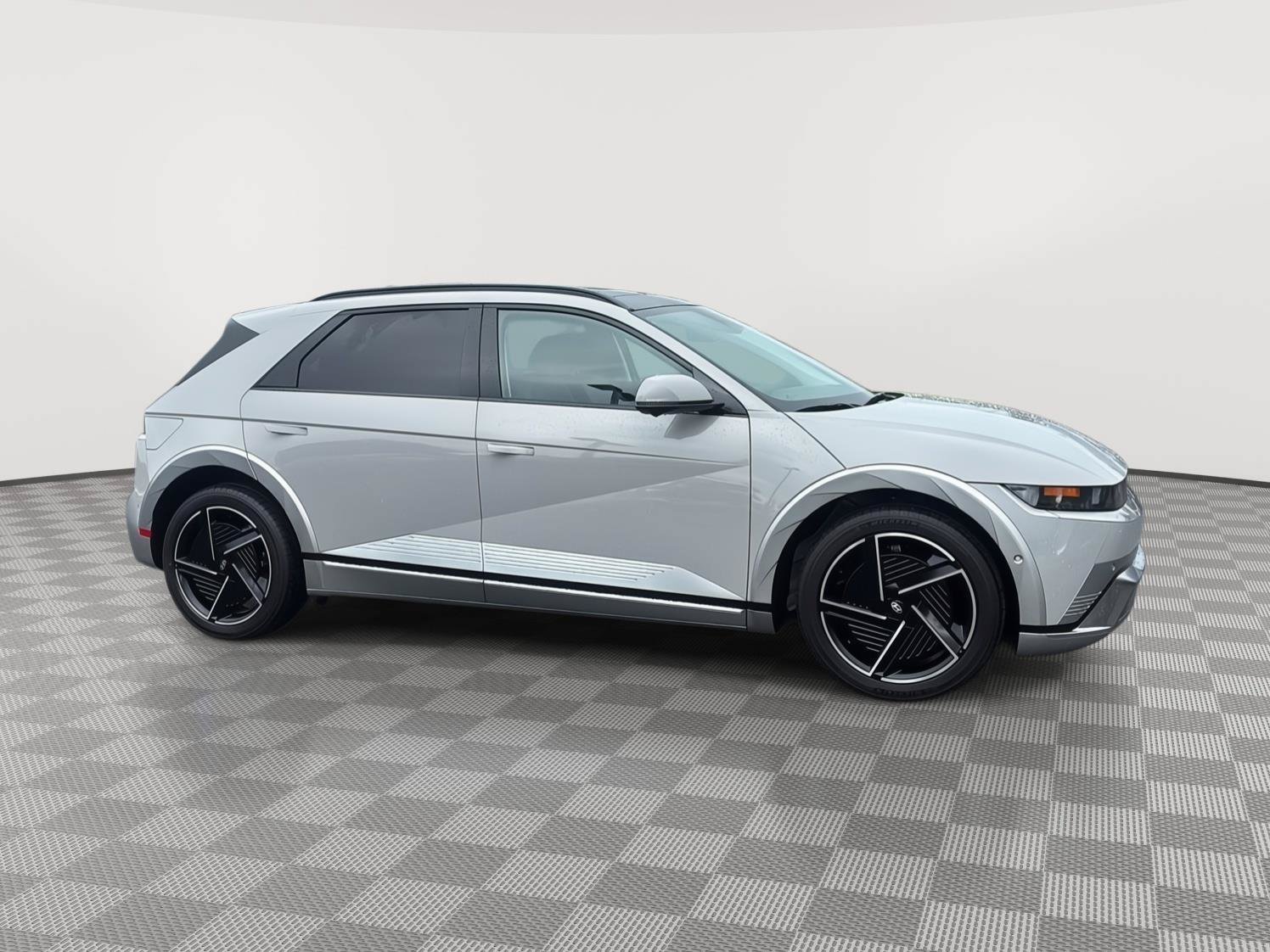 Used 2026 Hyundai Ioniq 5 Limited AWD/4WD image 4