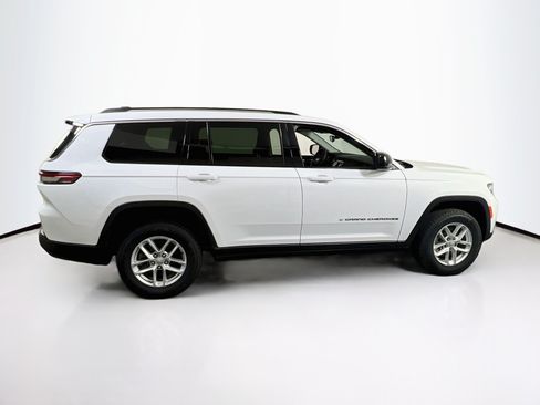 Used 2023 Jeep Grand Cherokee L Laredo AWD/4WD image 4