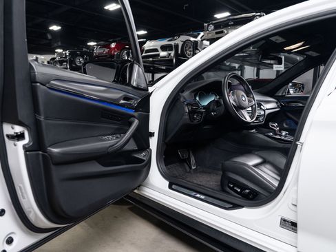 Used 2019 BMW M5 w/ Executive Package image 46