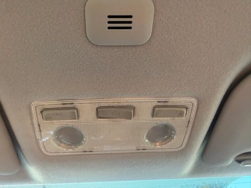 Used 2015 Toyota Prius C One FWD image 31