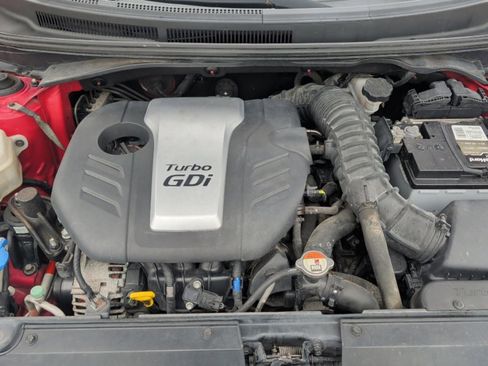 Used 2013 Hyundai Veloster Turbo image 19