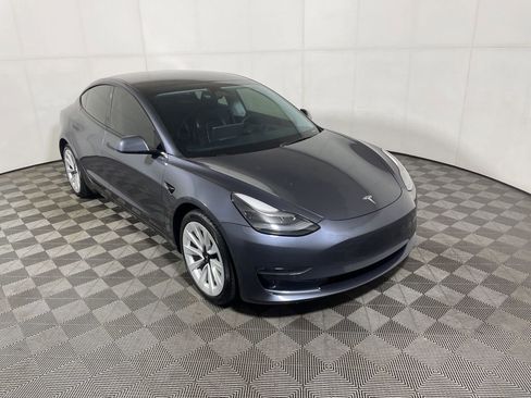 Used 2022 Tesla Model 3 Long Range image 1