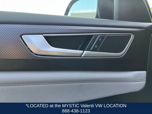 Certified 2024 Volkswagen Atlas Peak Edition SE image 34