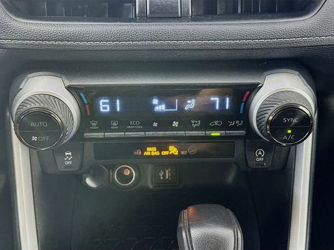 Used 2024 Toyota RAV4 XLE AWD/4WD image 18