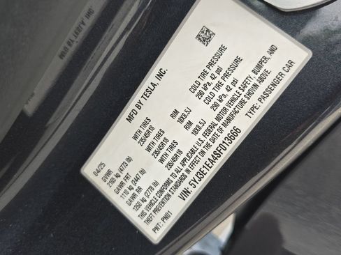 Used 2025 Tesla Model 3 Long Range RWD image 30