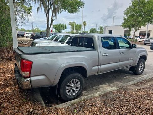 Used 2017 Toyota Tacoma SR5 w/ Tow Package AWD/4WD image 2