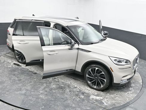 Used 2024 Lincoln Aviator Reserve w/ Equipment Group 201A AWD/4WD image 61