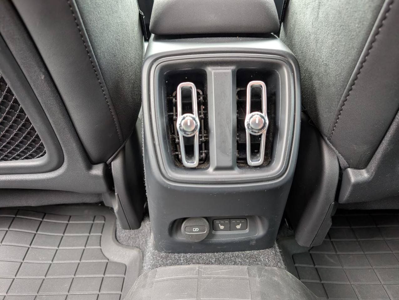 Used 2023 Volvo C40 P8 Recharge Ultimate w/ Protection Package Premier AWD/4WD image 12