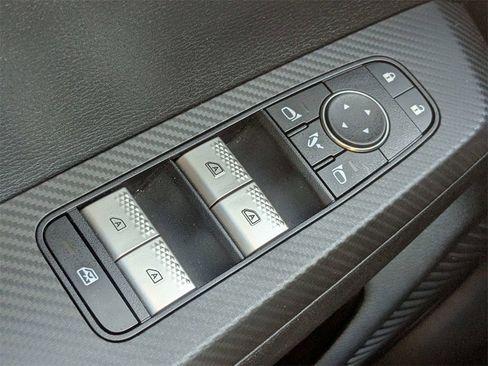 Used 2024 Mitsubishi Outlander SEL image 26