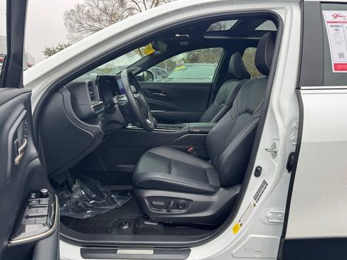 Certified 2025 Toyota Crown Limited image 22