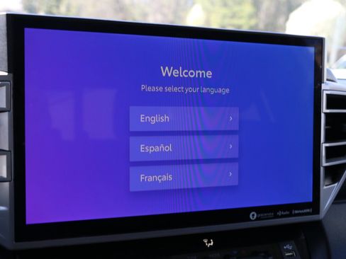 Used 2022 Toyota Tundra SR5 w/ SR5 Premium Package image 21