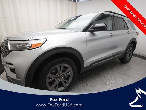 Used 2023 Ford Explorer XLT w/ Equipment Group 202A AWD/4WD image 1