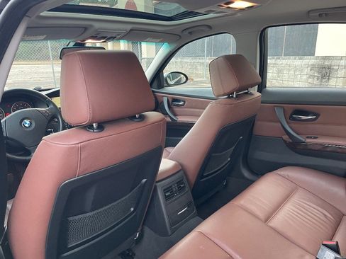 Used 2006 BMW 325i Sedan image 29