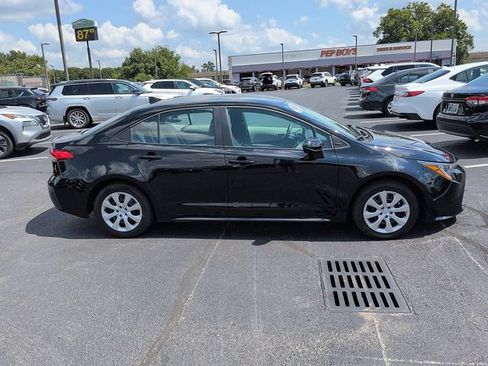 Certified 2026 Toyota Corolla LE FWD image 8