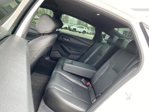 Used 2023 Honda Accord Sport image 15