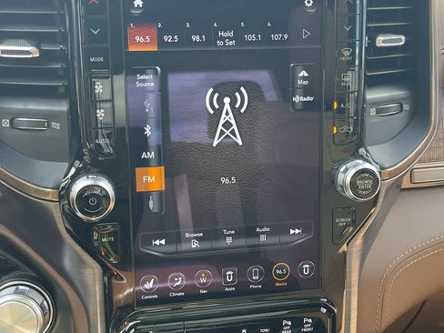 Used 2020 RAM 1500 Limited AWD/4WD image 18