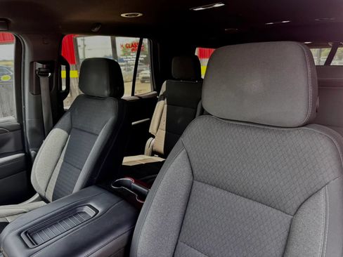 Used 2021 Chevrolet Tahoe LS RWD image 11
