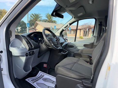 Used 2019 Ford Transit 250 130 Low Roof w/ Exterior Upgrade Package image 9