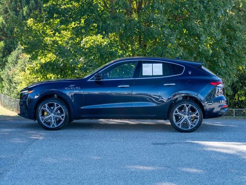 Used 2022 Maserati Levante GT image 3