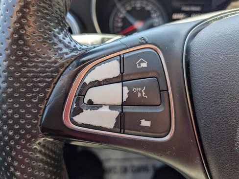 Used 2017 Mercedes-Benz C 300 4MATIC Sedan image 17