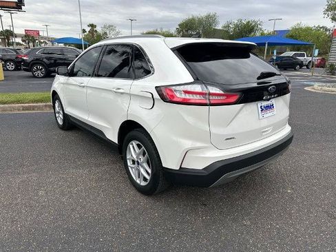 Certified 2022 Ford Edge SEL w/ Convenience Package AWD/4WD image 4