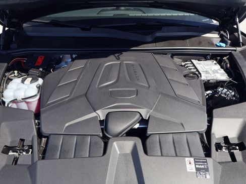 New 2026 Porsche Cayenne image 26