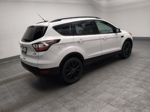 Used 2017 Ford Escape SE w/ Equipment Group 201A AWD/4WD image 10