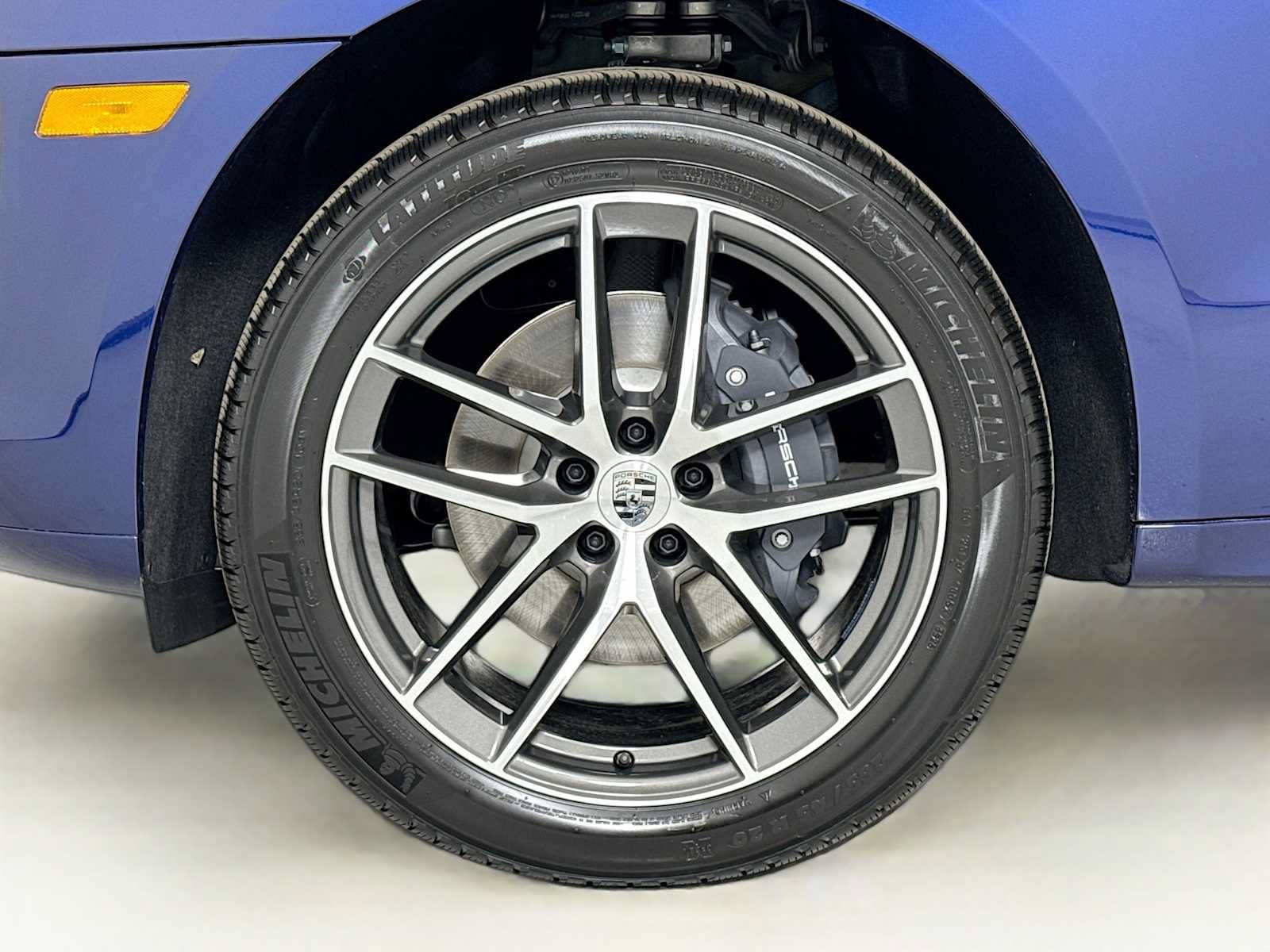 Used 2026 Porsche Macan AWD/4WD image 33