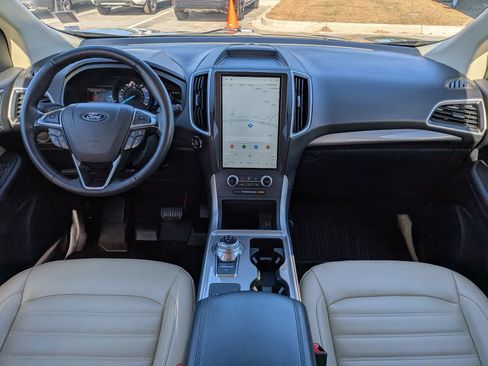 Certified 2024 Ford Edge SEL w/ Convenience Package image 17