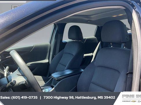 Used 2024 Chevrolet Malibu LT FWD image 17