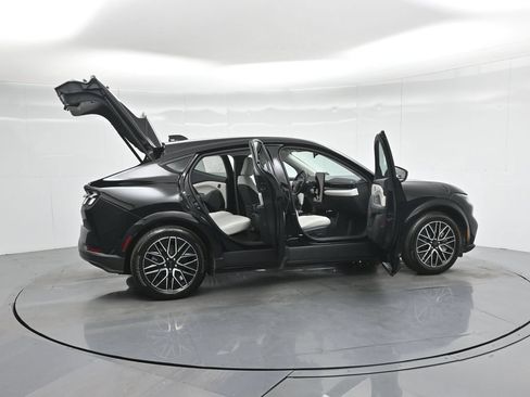 Certified 2025 Ford Mustang Mach-E Premium RWD image 5