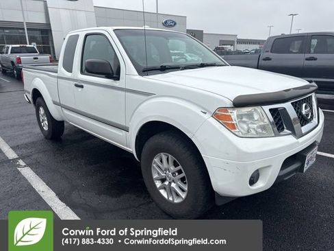 Used 2015 Nissan Frontier SV image 9