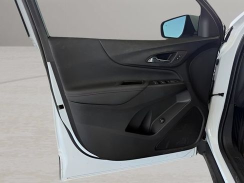 Used 2024 Chevrolet Equinox RS FWD image 14
