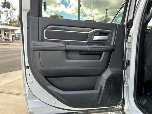 Used 2024 RAM 2500 Big Horn image 22
