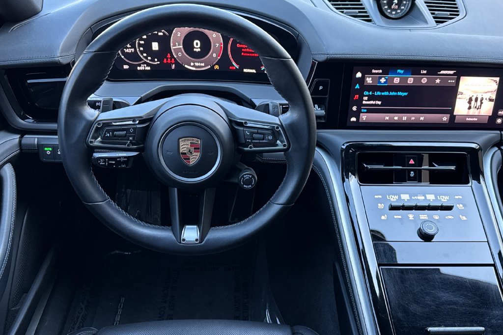 Used 2024 Porsche Panamera RWD image 18