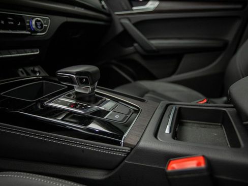 Used 2022 Audi Q5 2.0T Premium Plus image 24