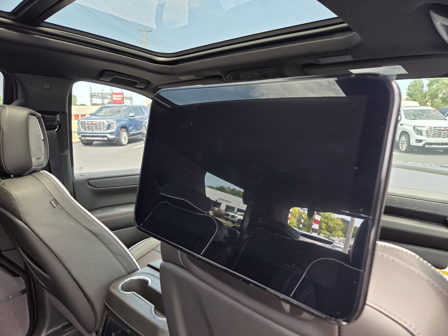 New 2026 GMC Yukon AT4 Ultimate AWD/4WD image 26