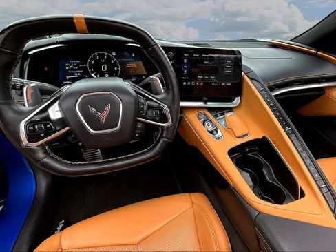 Used 2023 Chevrolet Corvette Stingray Preferred Conv w/ 2LT RWD image 7