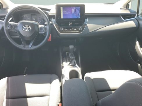 Used 2025 Toyota Corolla LE FWD image 12