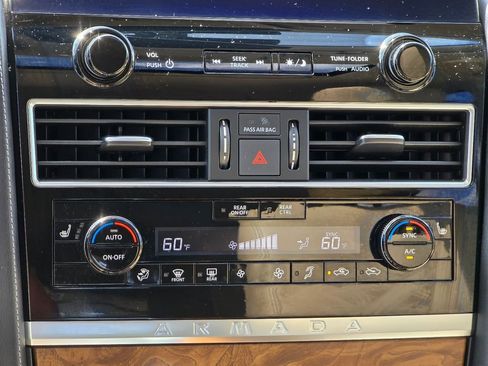 Used 2021 Nissan Armada SL w/ Captain's Chairs Package RWD image 19