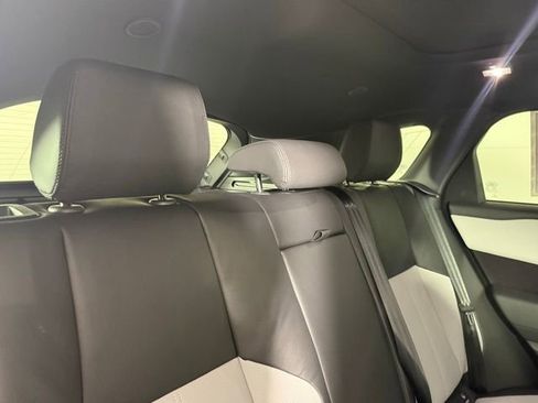 New 2026 Land Rover Range Rover Velar Dynamic SE AWD/4WD image 29