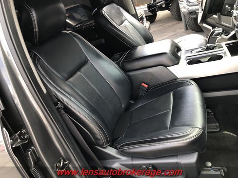 Used 2019 Ford F150 Lariat RWD image 22