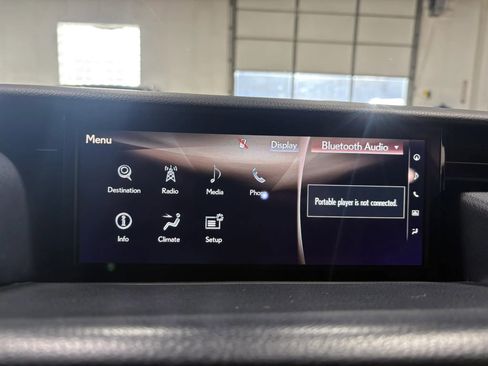 Used 2018 Lexus IS 300 AWD image 11