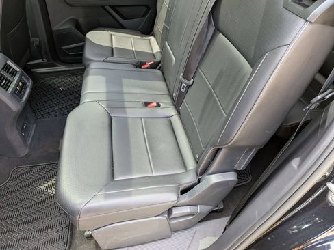 Used 2023 Volkswagen Atlas SEL R-Line AWD/4WD image 28