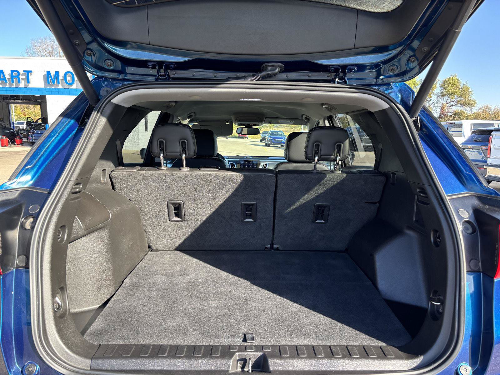 Used 2019 Chevrolet Equinox Premier FWD image 11