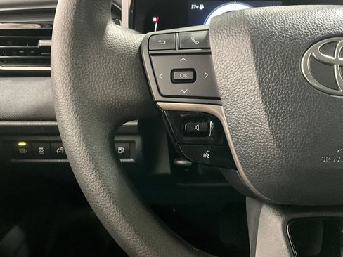 Used 2026 Toyota Camry LE image 17