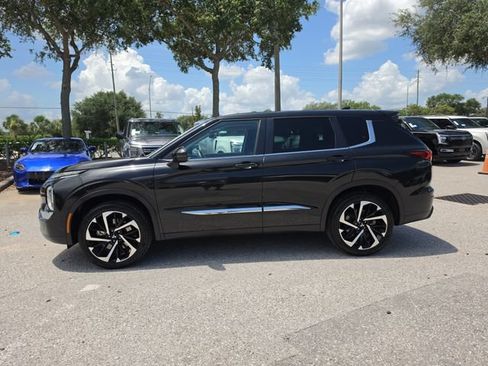 Used 2022 Mitsubishi Outlander ES FWD image 5